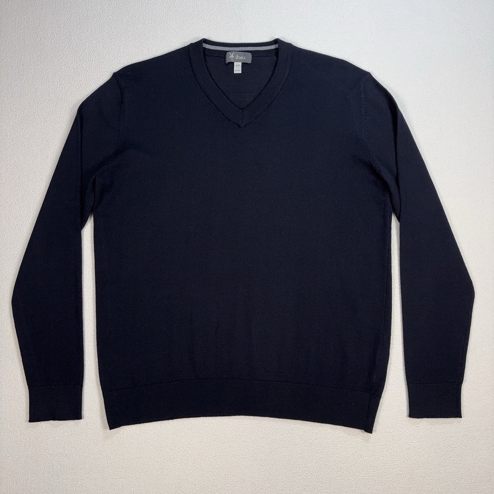 Ibex V Neck Sweater Men's S Black Merino Wool Long‎ Sleeve Pullover 1324407